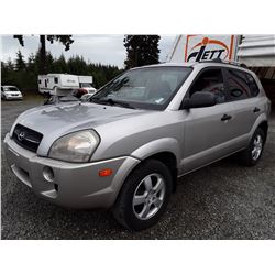 B5 --  2006 HYUNDAI TUCSON GL , Silver , 221746  KM's