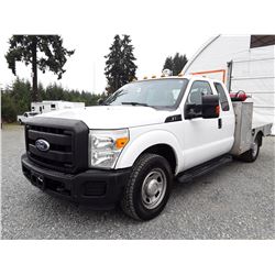 H2 --  2011 FORD F350 SUPER DUTY CREW CAB FLAT DECK , White , 214434  KM's