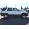 Image 4 : D5 --  2005 FORD ESCAPE XLT, WHITE, 239582 KM'S