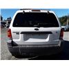 Image 6 : D5 --  2005 FORD ESCAPE XLT, WHITE, 239582 KM'S
