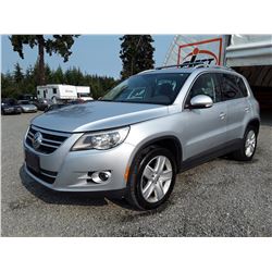 G3 --  2010 VW TIGUAN SE , Silver , 264351  KM's