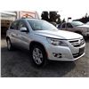Image 3 : G3 --  2010 VW TIGUAN SE , Silver , 264351  KM's