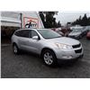 Image 3 : K6 -- 2009 CHEVROLET TRAVERSE LT SUV, SILVER, 138,863 KMS