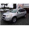Image 1 : K6 -- 2009 CHEVROLET TRAVERSE LT SUV, SILVER, 138,863 KMS