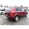 Image 5 : A12 --  2005 HYUNDAI TUCSON GL  , Red , 232302  KM's  "NO RESERVE"