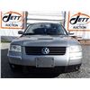 Image 2 : D2 --  2003 VOLKSWAGEN PASSAT GLS , Silver , 169838  KM's