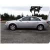 Image 8 : D1 --  2010 HYUNDAI SONATA GLS , Silver , 119023  KM's