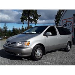 F4 --  2001 TOYOTA SIENNA LE  , Brown , 225053  KM's