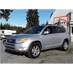 K1 --  2007 TOYOTA RAV 4 LTD , Silver , 162,945 MILES