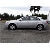Image 8 : D1 --  2010 HYUNDAI SONATA GLS , Silver , 119023  KM's