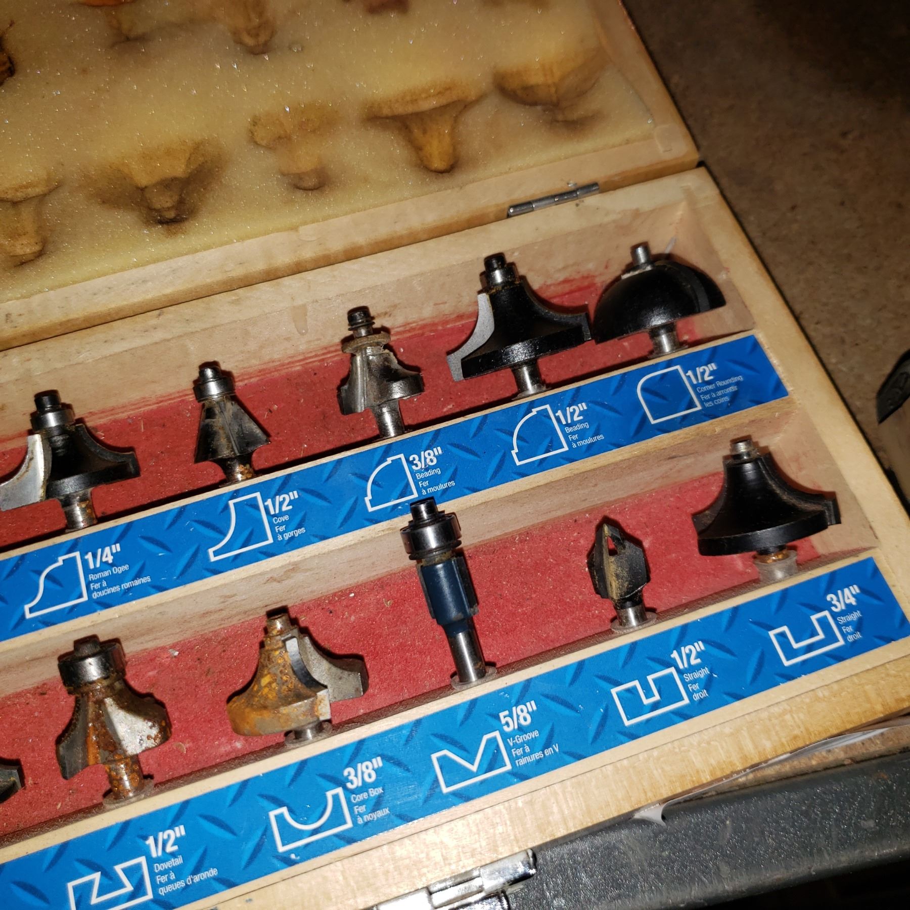 MASTERCRAFT ROUTER BIT SET AND INGERSOL RAND IMPACT TOOL