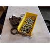 Image 1 : Steel plate lifter and small tote of shackles