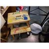 Image 2 : WOOD STEP STOOL AND FAN