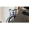 Image 2 : BLUE INFINITY BIKE