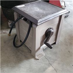 Outdoor free standing hose reel