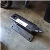 Image 1 : SMALL VINTAGE ANVIL