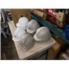 Image 1 : BOX OF NORTH HARD HATS