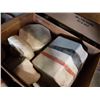 Image 2 : 2 boxes of ceramic molds