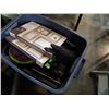 Image 2 : 3 TOTES OF HOUSEHOLD MISC