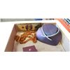 Image 2 : Tray of jewelry and seashells