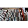 Image 3 : 2 TRAYS OF CDS
