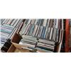 Image 4 : 2 TRAYS OF CDS