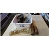 Image 1 : BOX OF ESTATE GOODS