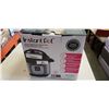 Image 2 : INSTANT POT IN BOX