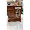Image 2 : 3 JEWELRY BOXES