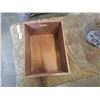 Image 3 : TEAK DOVE TAIL CRATE