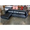 Image 1 : BLACK LEATHER SECTIONAL WITH ADJUSTABLE HEADRESTS