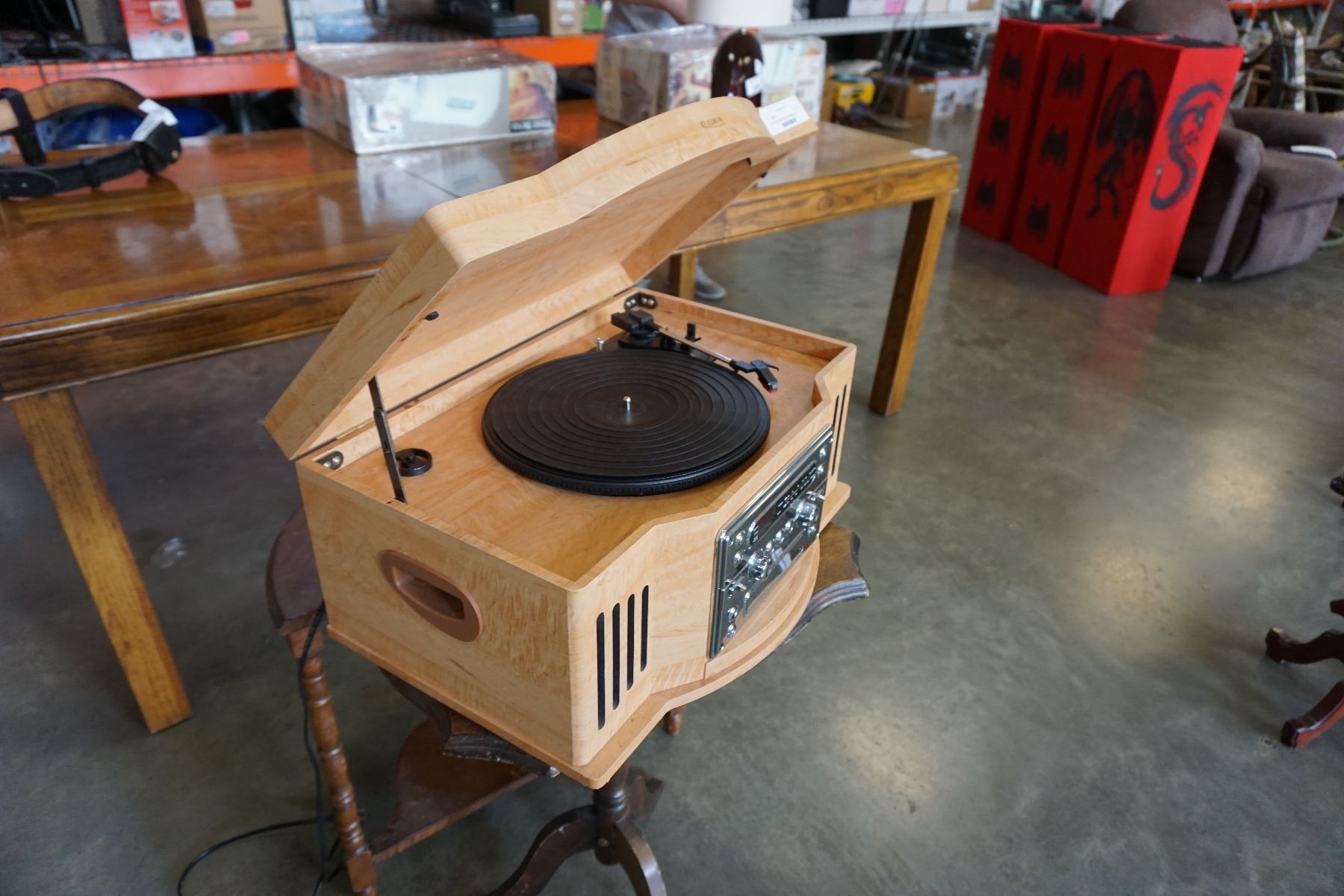 Curtis RCD820 AM/FM/CD and turntable player