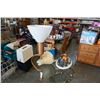 Image 2 : MCM FLOOR LAMP