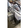 Image 2 : METAL FLOOR LAMP