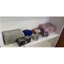 LOT OF JEWELRY BOXES