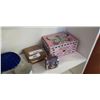 Image 3 : LOT OF JEWELRY BOXES