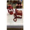 Image 1 : VINTAGE RED WALL PHONE