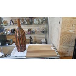 1 1/2 INCH THICK WOOD CUTTING BOARD AND WOOD DECORATIVE VASE