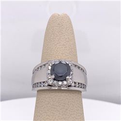 14Kt Gold 1.27Ct Black & 0.76Cts White Natural Diamonds Ring