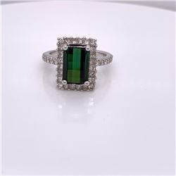 14Kt Gold. Natural 4.18Ct Green Tourmaline & 0.97Ct Diamond Ring