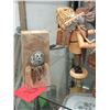 Image 2 : 6 Wood, Porcelain and Pottery Figurines