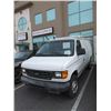 Image 1 : White 2005 Ford F250 Cargo Van - 221,000 km