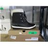 Image 1 : New Pair of Ladies TF Star Size 7 Black Boots