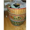 Image 8 : Basket with Home Decor A
