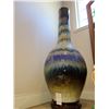 Image 1 : Large Vase on Stand