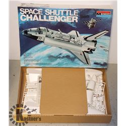 MONOGRAM SPACE SHUTTLE CHALLENGER UNASSEMBLED
