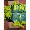 Image 1 : BOX OF 100 NEW REUSABLE SHOPPING BAGS