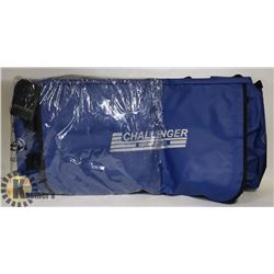 LARGE SPORTS DUFFLE BAG