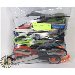BAG OF SCISSORS