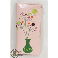 NEW SHAG WEAR WOMENS WALLET